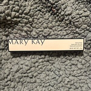 Mary Kay Lash Primer in Black and Cream
